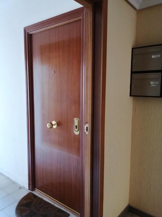 מדריד Apartamentos Deluxe Barajas מראה חיצוני תמונה
