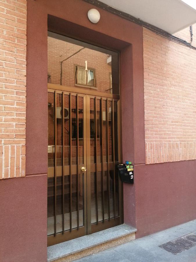 מדריד Apartamentos Deluxe Barajas מראה חיצוני תמונה