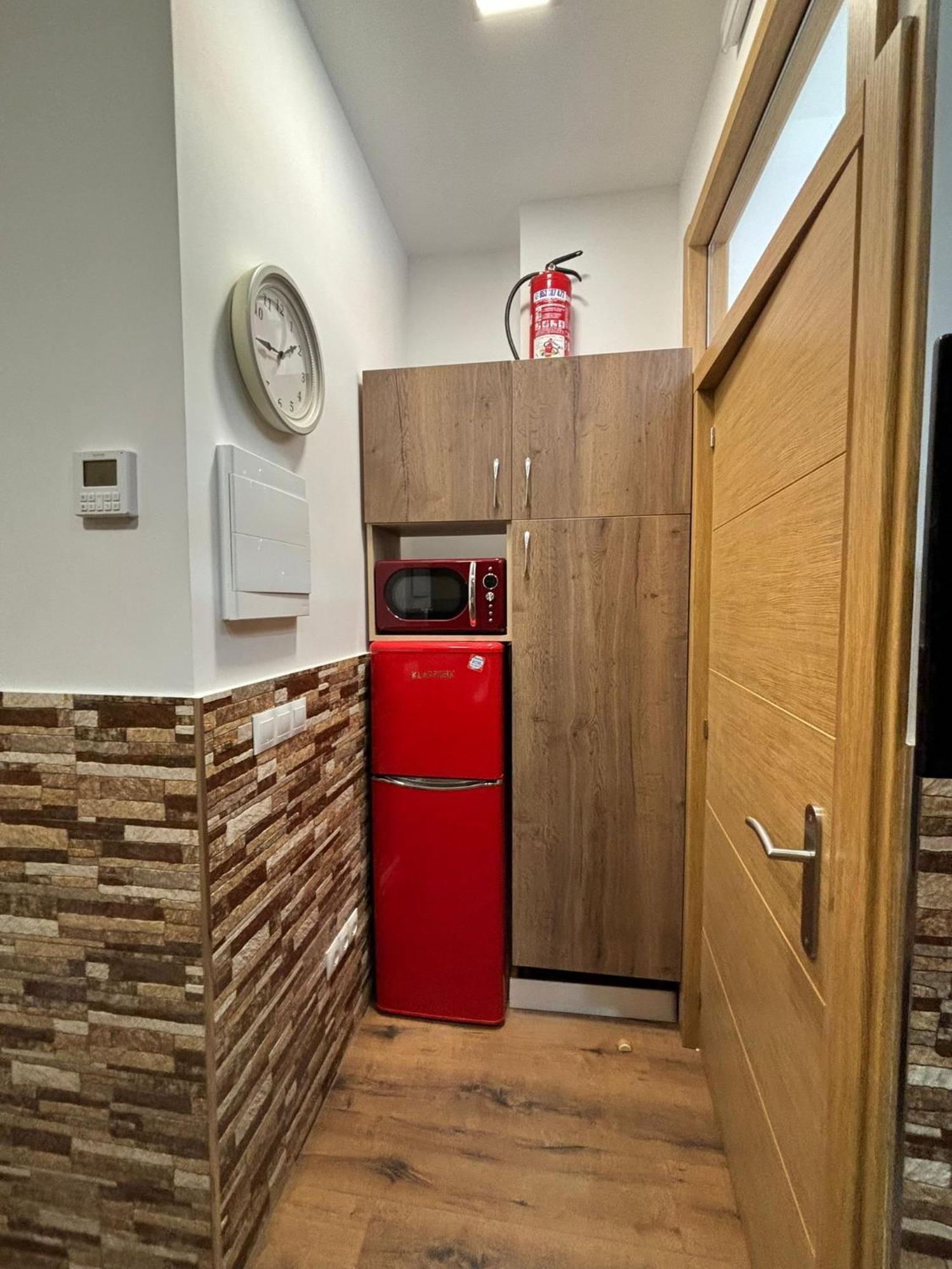 מדריד Apartamentos Deluxe Barajas מראה חיצוני תמונה