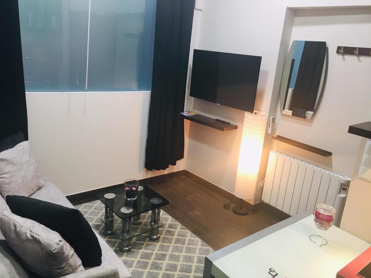 מדריד Apartamentos Deluxe Barajas מראה חיצוני תמונה